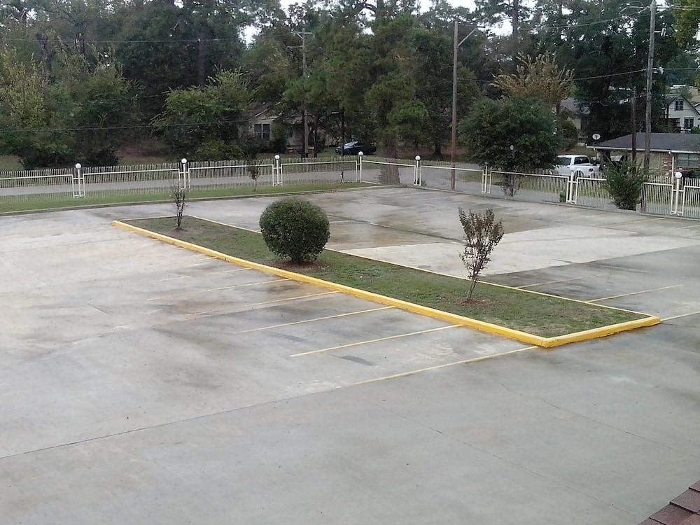 Surestay Studio By Best Western Conroe Downtown Buitenkant foto
