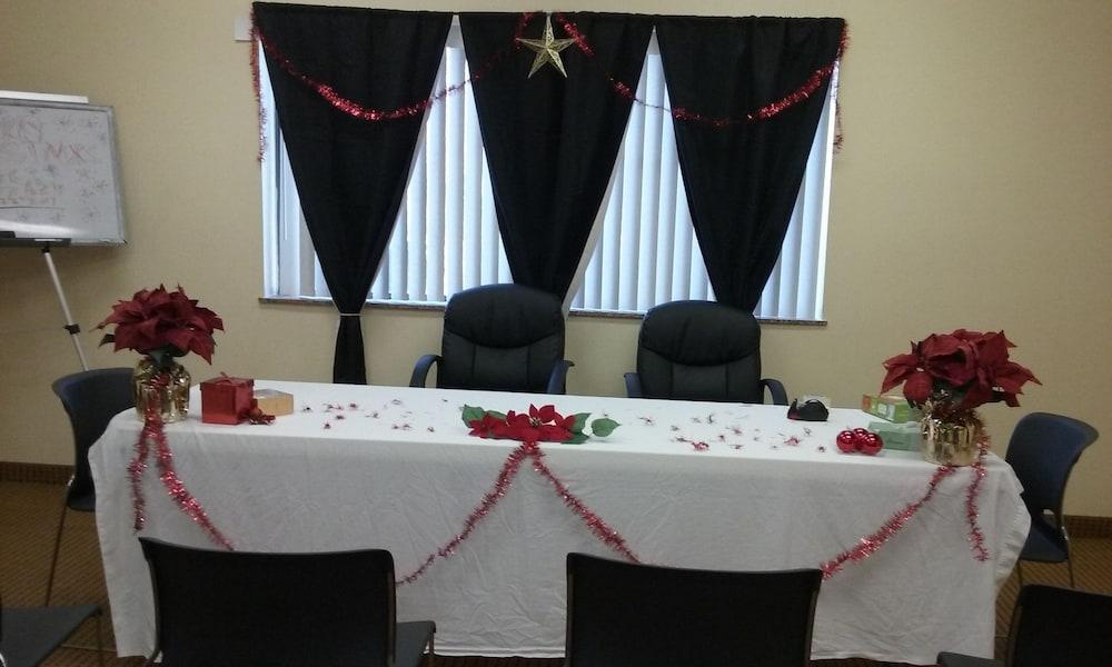 Surestay Studio By Best Western Conroe Downtown Buitenkant foto