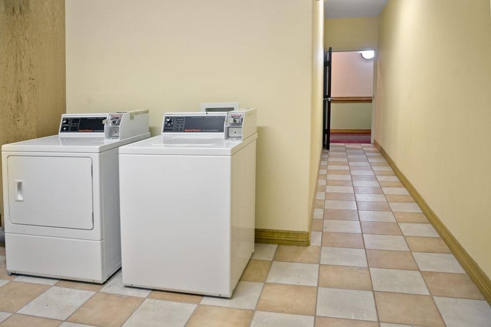 Surestay Studio By Best Western Conroe Downtown Buitenkant foto