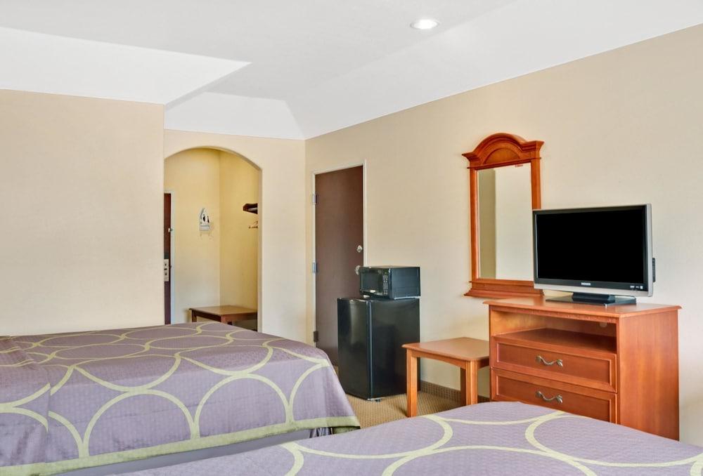 Surestay Studio By Best Western Conroe Downtown Buitenkant foto