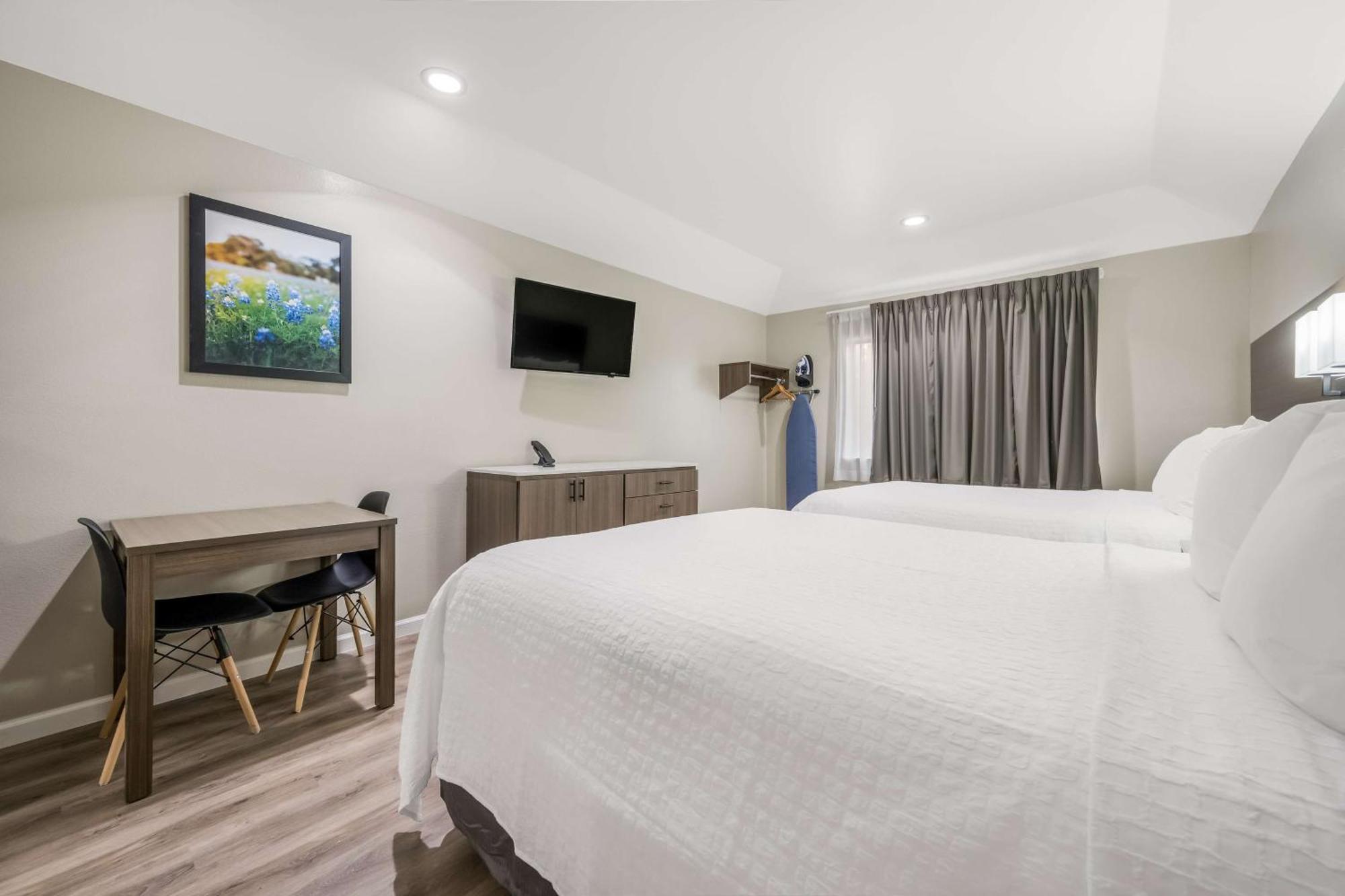 Surestay Studio By Best Western Conroe Downtown Buitenkant foto