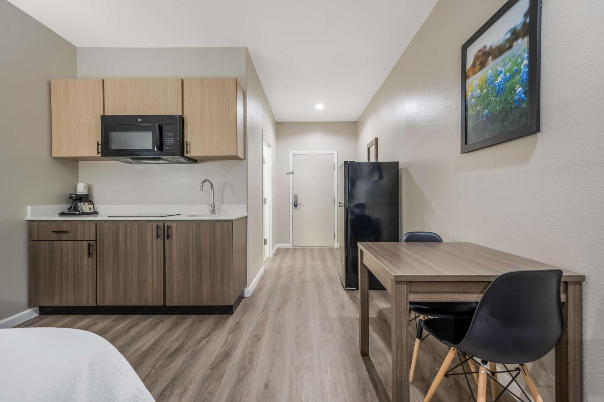Surestay Studio By Best Western Conroe Downtown Buitenkant foto